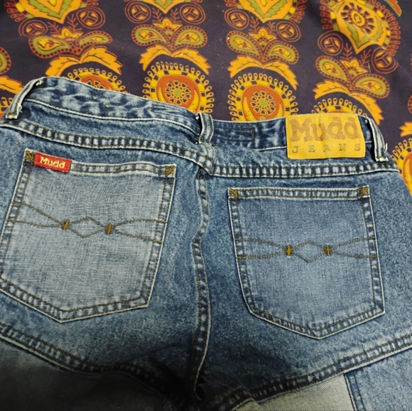 Mudd Patchwork Jeans! 👖 💙 - Picture 9 of 9